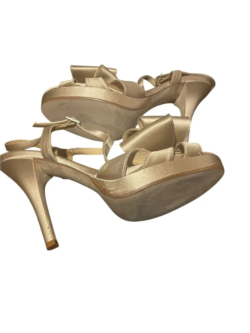 Kate Spade Bow Pumps - size 8